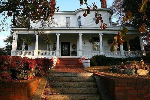 Simmons-Bond Inn Bed & Breakfast Toccoa Exterior photo